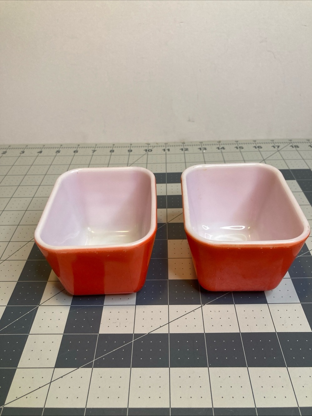 2 PYREX #501-B Red Glass Refrigerator Dish Bowls 1.5 Cup Set of 2 No lids